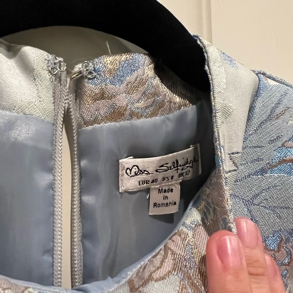 Miss Selfridge
Premium Blue Jacquard Chinese Dress size 8 - Picture 9 of 9